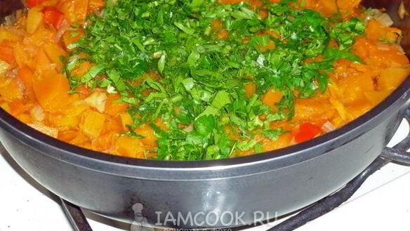 ШАГ 9. тыква, тушенная со сладким перцем