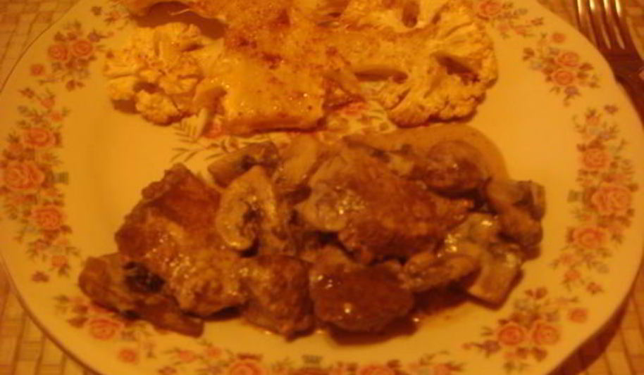 Рецепт говяжья печень с грибным соусом