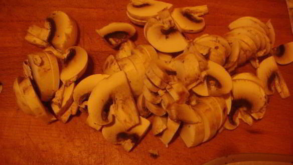 ШАГ 3. говяжья печень с грибным соусом