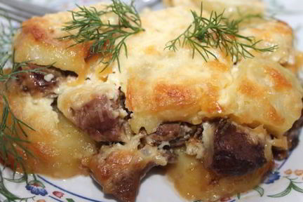 Говяжья печень в духовке со сметаной