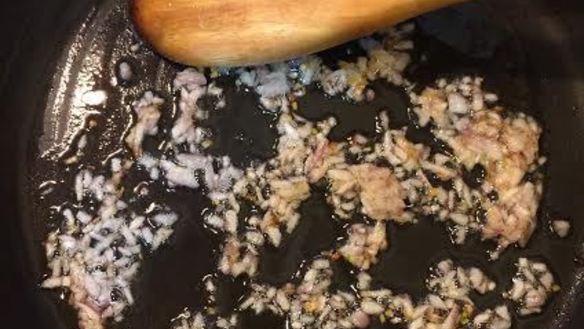 ШАГ 2. кучмачи — печень и сердце курицы с орехами