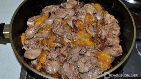 ШАГ 6. куриная печень с мандаринами