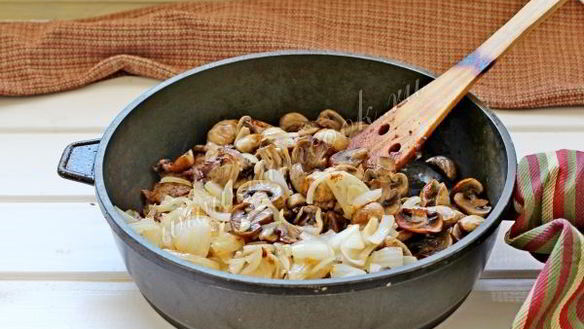 ШАГ 9. куриная печень с шампиньонами