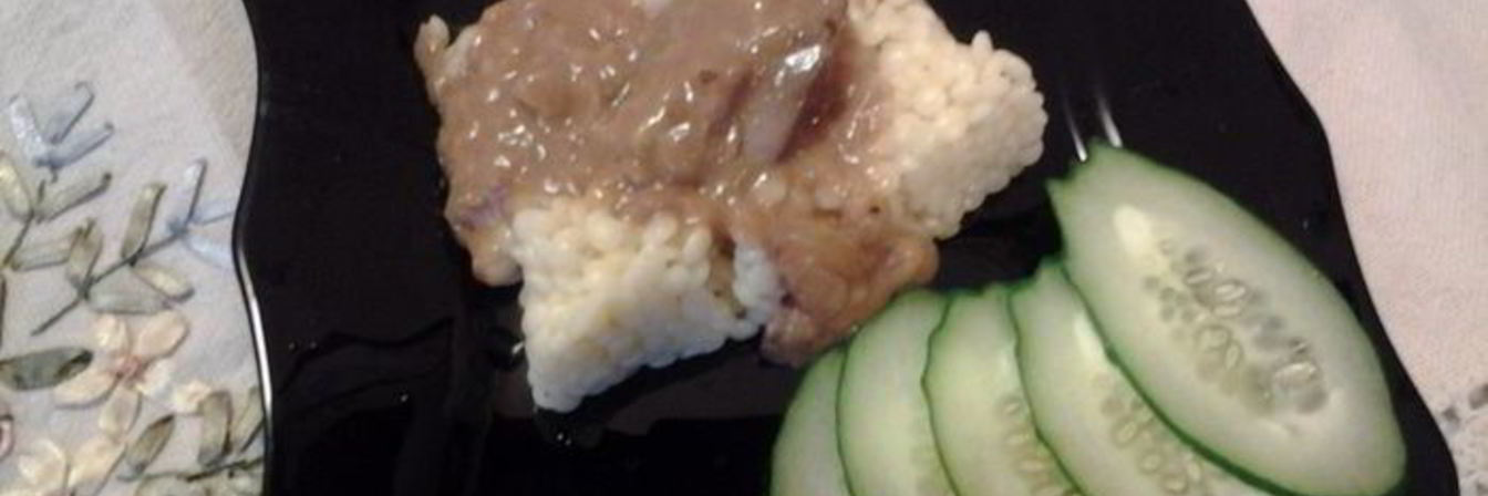 Куриная печень в яблочно-сметанном соусе