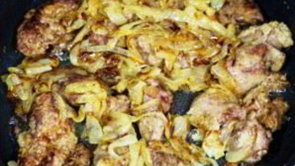 ШАГ 9. куриная печень, жареная с луком