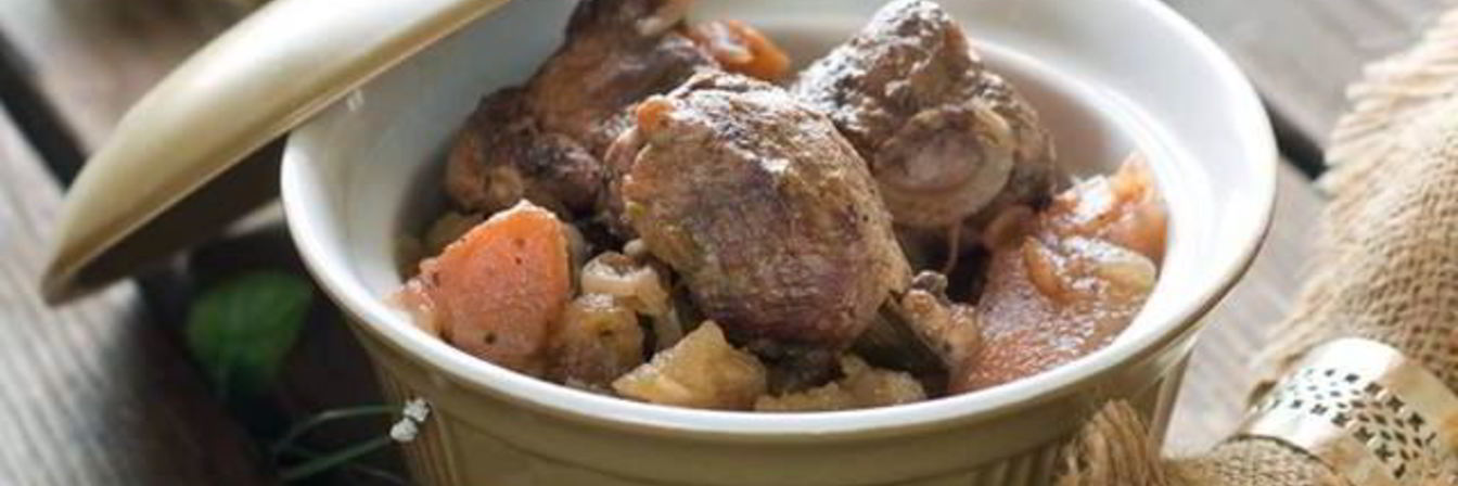 Нежная говяжья печень в горшочках