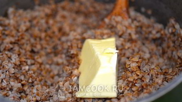 ШАГ 9. печень индейки тушеная с курагой и черносливом