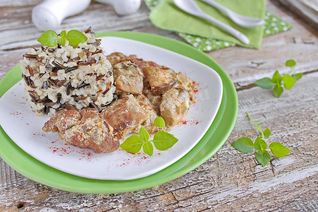 Печень кролика на сковороде