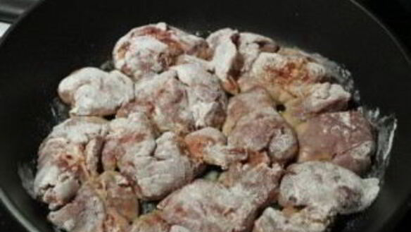 ШАГ 3. печень на сковороде