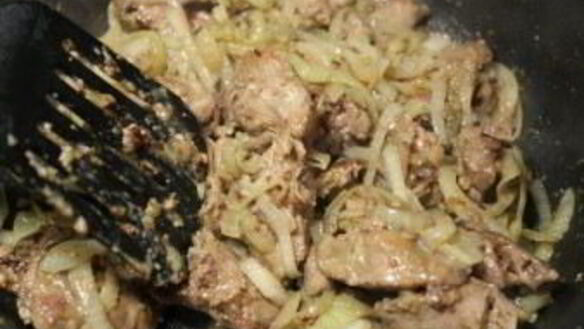 ШАГ 4. печень на сковороде