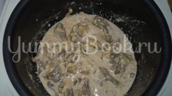 ШАГ 5. печень под соусом бешамель из мультиварки