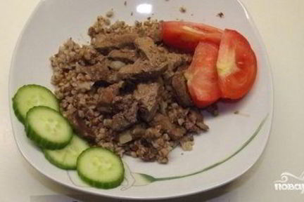 Печень с гречкой