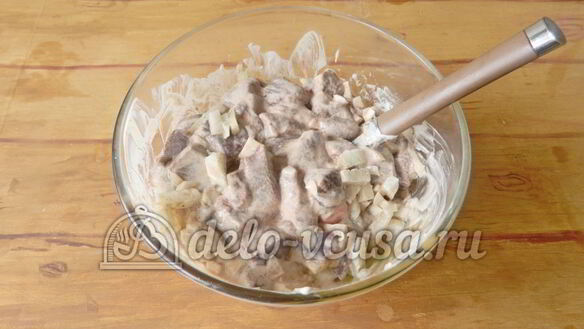 ШАГ 3. печень свиная тушеная в сметане