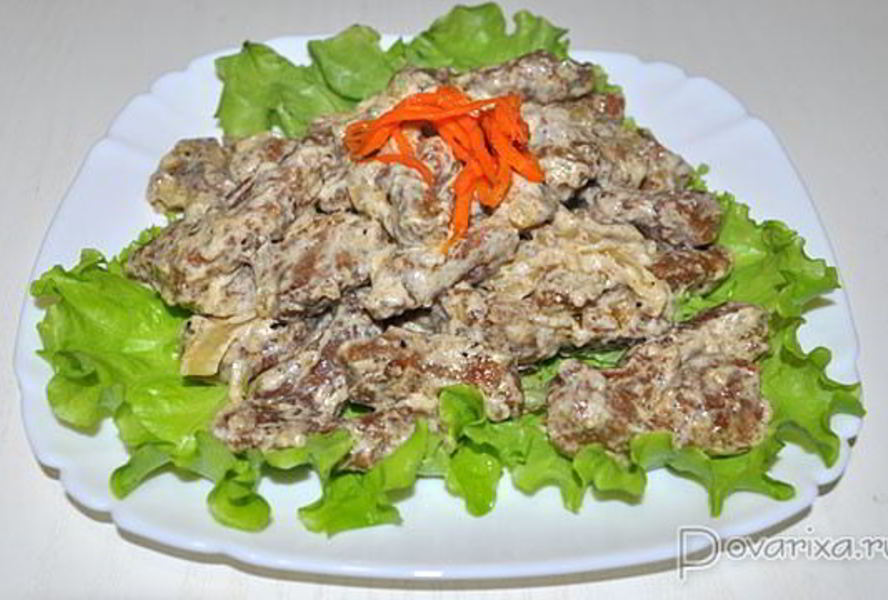 Печень в сметанно-горчичном соусе