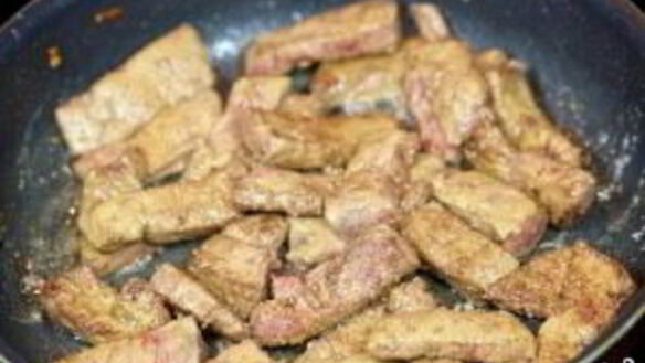 ШАГ 6. печенка с подливкой