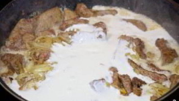 ШАГ 8. печенка с подливкой