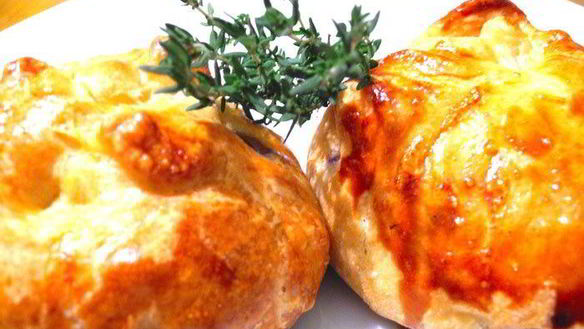 ШАГ 6. печенка в кафтане из слоеного теста