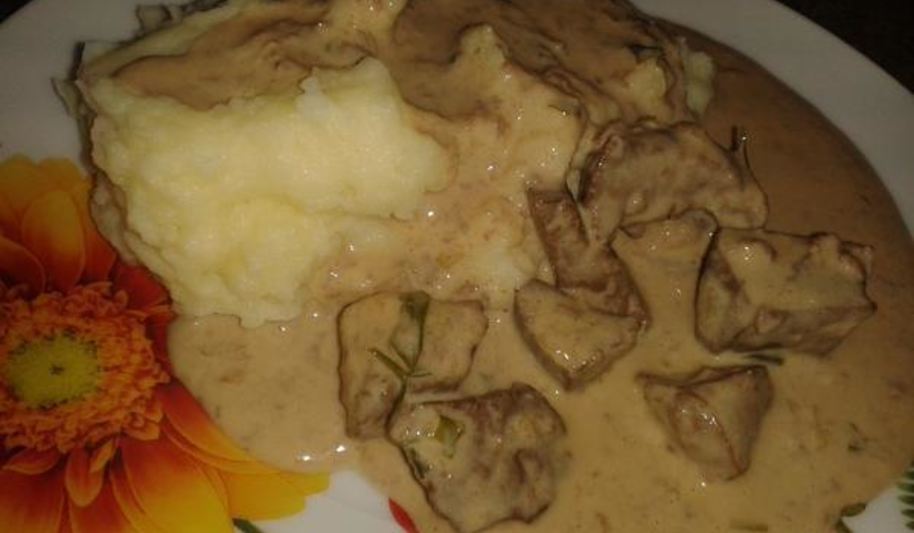 Рецепт печенка в сырном соусе