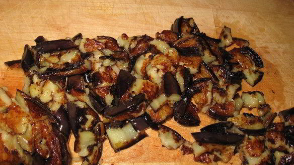 ШАГ 3. плетенка из слоеного теста, с баклажанами и куриной печенью