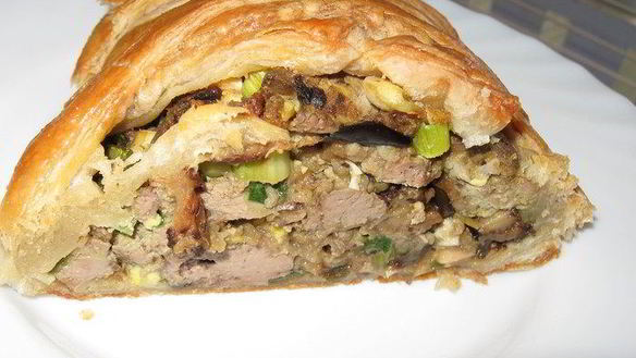 ШАГ 9. плетенка из слоеного теста, с баклажанами и куриной печенью