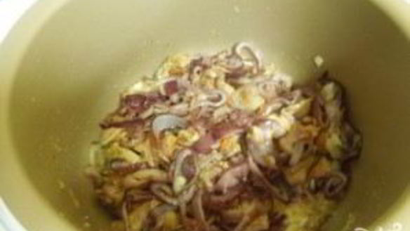 ШАГ 6. тушеная куриная печень в мультиварке