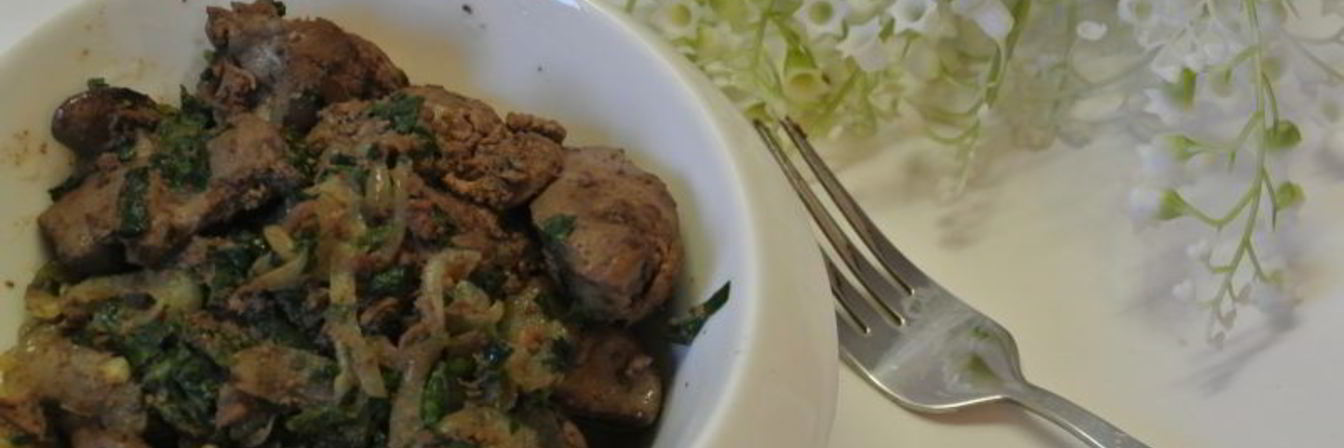 Жареная куриная печень с кинзой