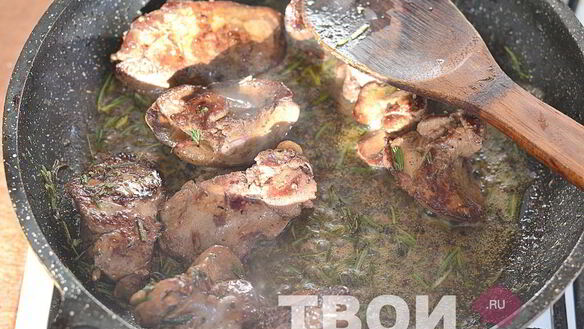 ШАГ 3. жареная куриная печень
