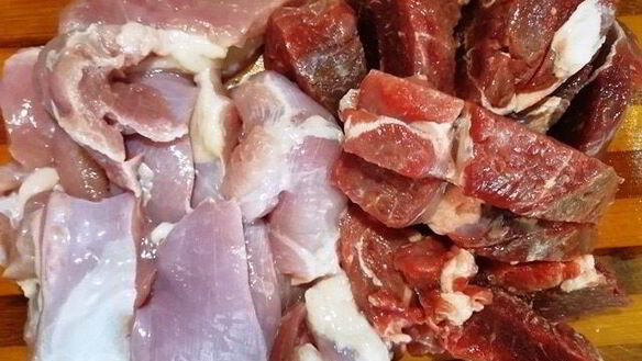 ШАГ 2. хинкали с бараниной и индейкой на пару