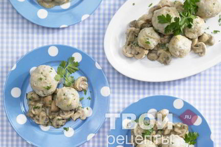 Пельмени с грибами