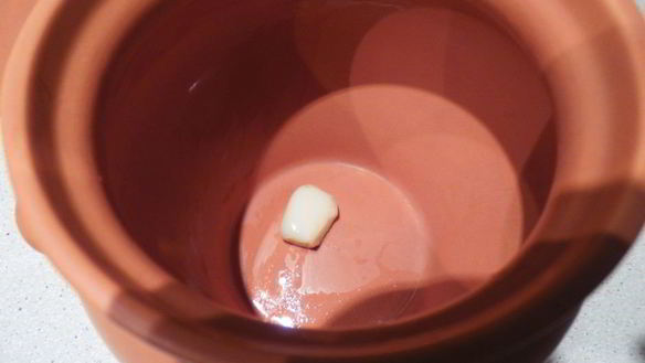 ШАГ 2. пельмени в горшочках