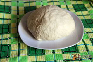 Пельменное тесто на минеральной воде в хлебопечке