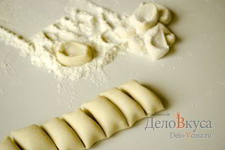 Пресное тесто для вареников и пельменей