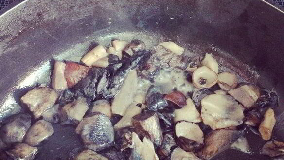 ШАГ 2. румяные пельмешки