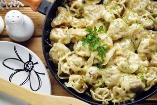 Жареные пельмени с сыром