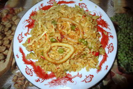 Паэлья с кальмарами в пиве