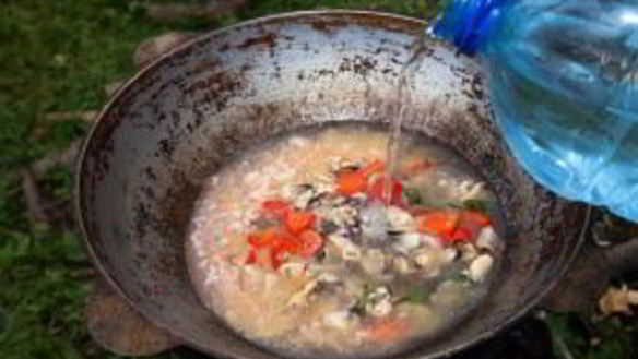 ШАГ 5. паэлья в казане