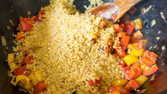 ШАГ 4. пилав из булгура с овощами