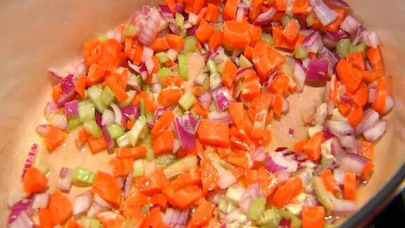 ШАГ 3. пилав с курицей, изюмом и кедровыми орешками