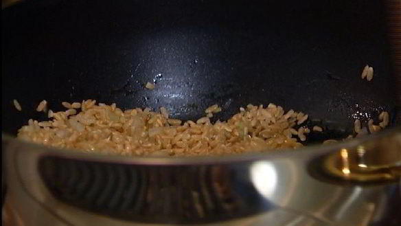 ШАГ 8. плов из бурого риса с креветками