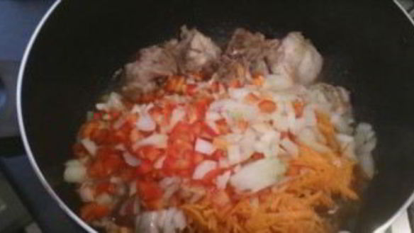 ШАГ 5. плов из окорочков