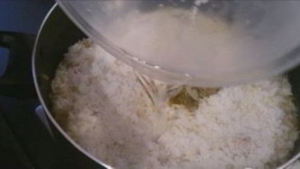 ШАГ 6. плов из окорочков