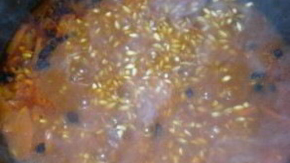 ШАГ 8. плов из перловки с курицей