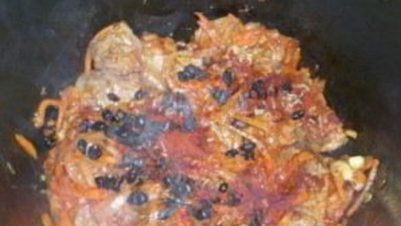 ШАГ 3. плов из перловки с мясом