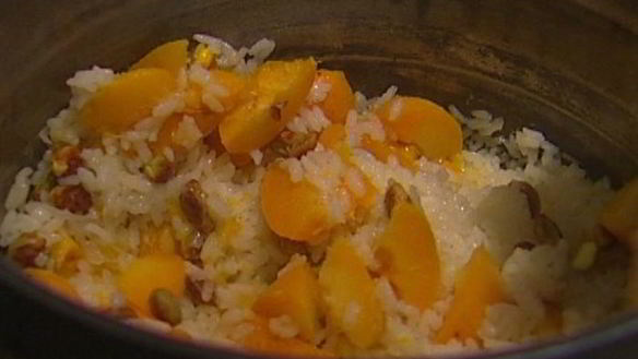 ШАГ 6. плов с фисташками и абрикосами