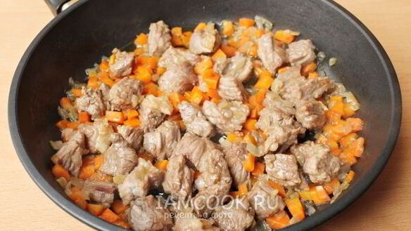 ШАГ 6. плов с говядиной на сковороде
