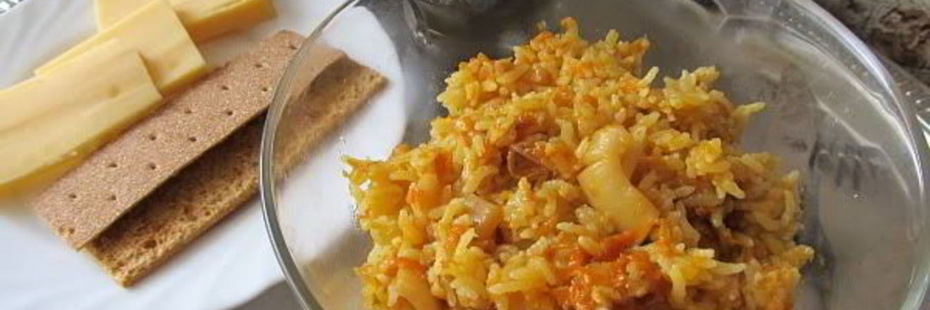 Плов с кальмарами в мультиварке