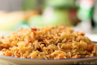 Плов с курицей и барбарисом