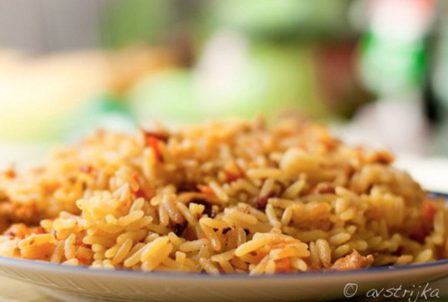 Плов с курицей и барбарисом