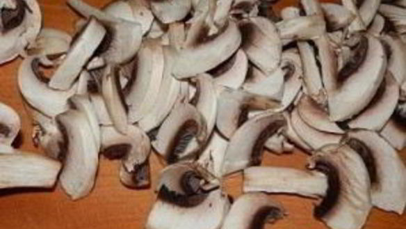 ШАГ 2. плов с курицей и грибами