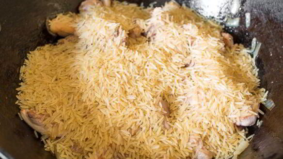 ШАГ 5. плов с курицей и лисичками